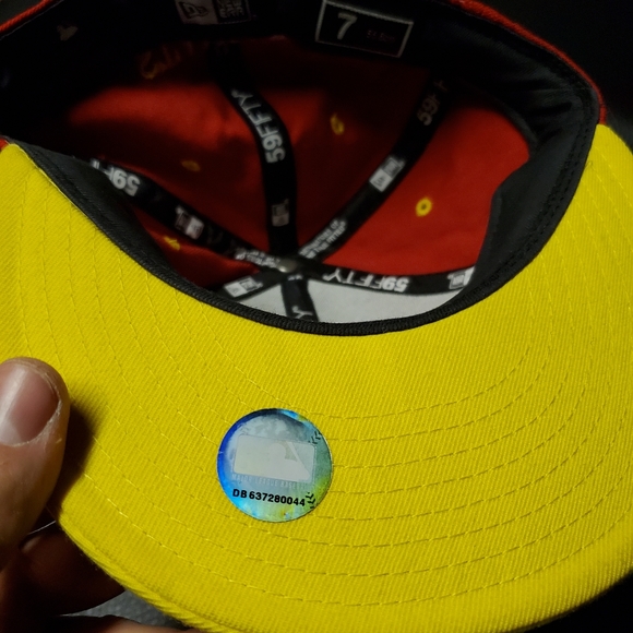 NYY MLB 59Fifty Baseball Flat Bill Size 7. - Picture 5 of 6